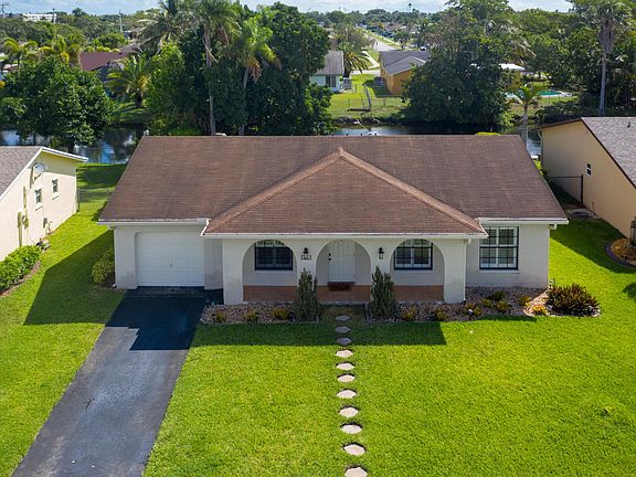 5th image of 2130 NW 107th Ter