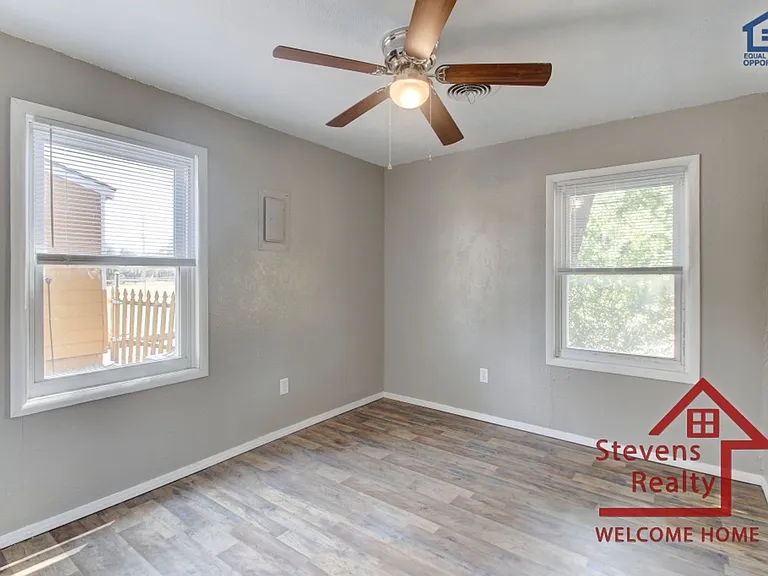2316 NW 28th St — Photo 26