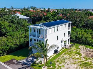 12435 Dockside Ter, Cortez, FL 34215