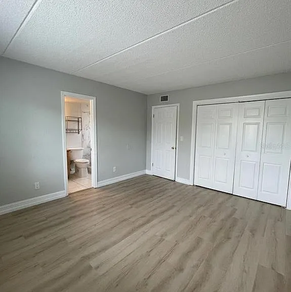 2835 Somerset Park Dr #203 — Photo 9