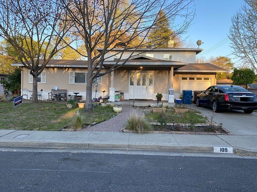 1st image of 109 Price Ln