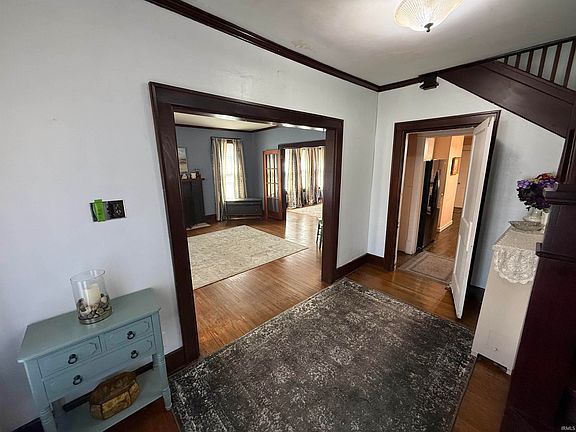 5th image of 307 Church St