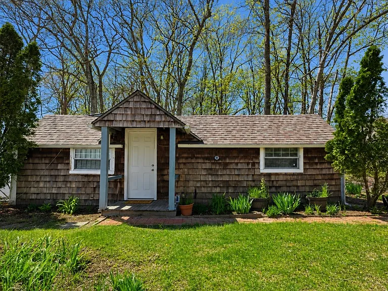 134 Montauk Hwy #B — Photo 1