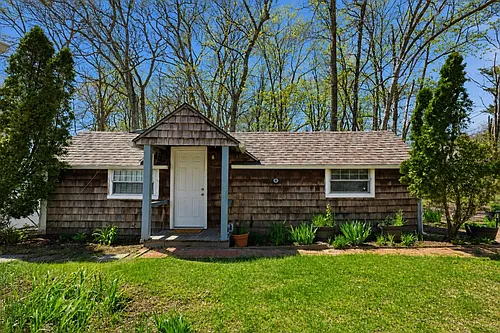 134 Montauk Hwy Photo 1