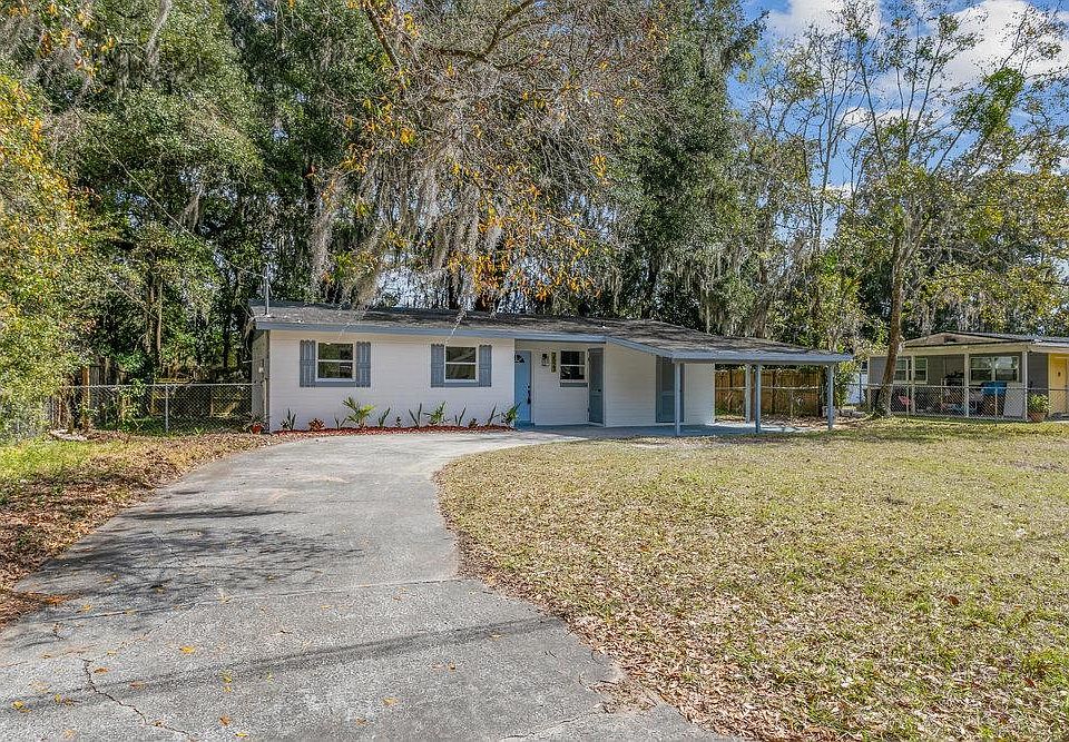1st image of 2527 Red Robin Dr E