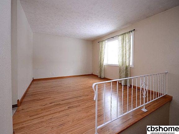 5th image of 1610 N 111th St