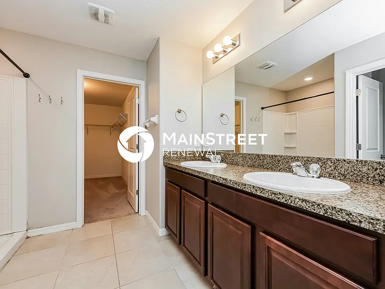 Main Bathroom