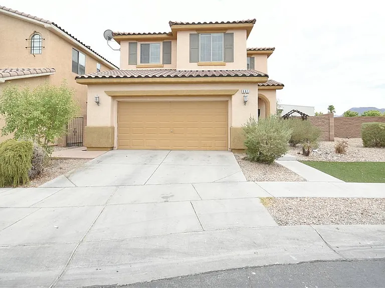 681 Summit Valley Ln — Photo 32
