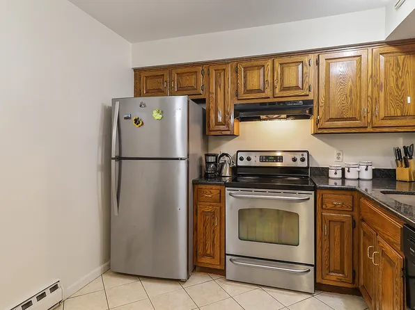 55 Mill Plain Road #30-17, Danbury, CT 06811