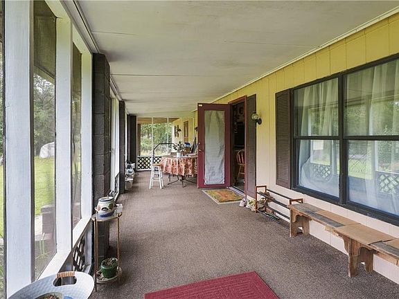 3rd image of 2 Kitetown Rd