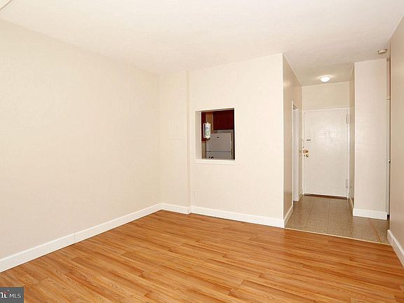 4th image of 1021 Arlington Blvd APT 333
