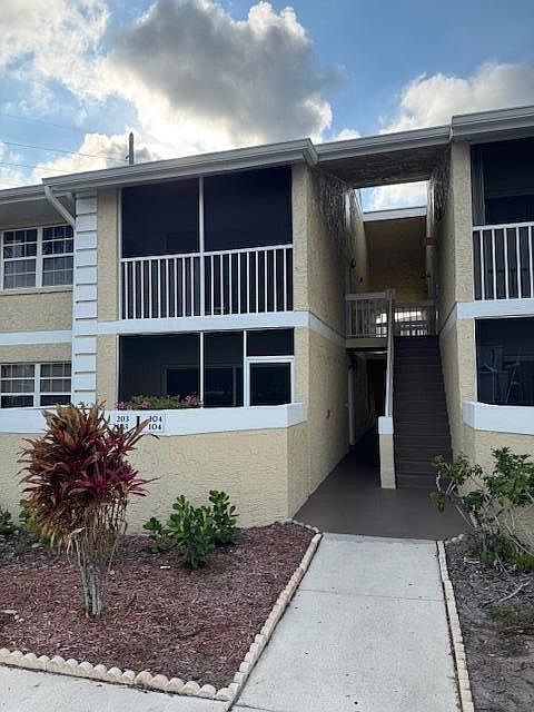 1st image of 1540 SE Royal Green Circle #103