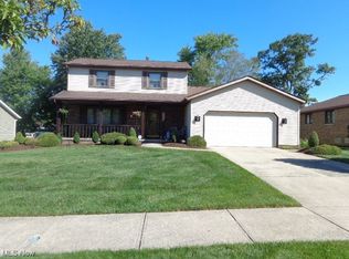 3406 Panama Dr, Parma, OH 44134