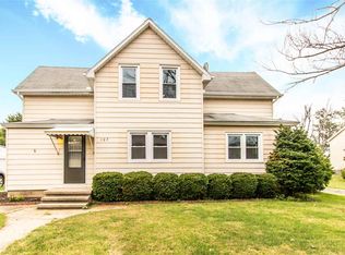 107 N 2nd St, Dunlap, IL 61525