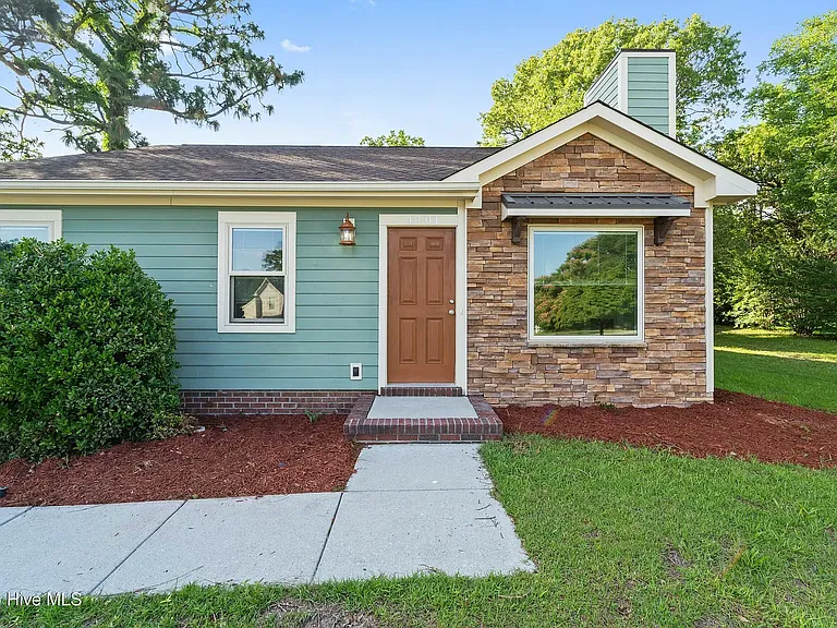 4701 Triplett Way — Photo 3