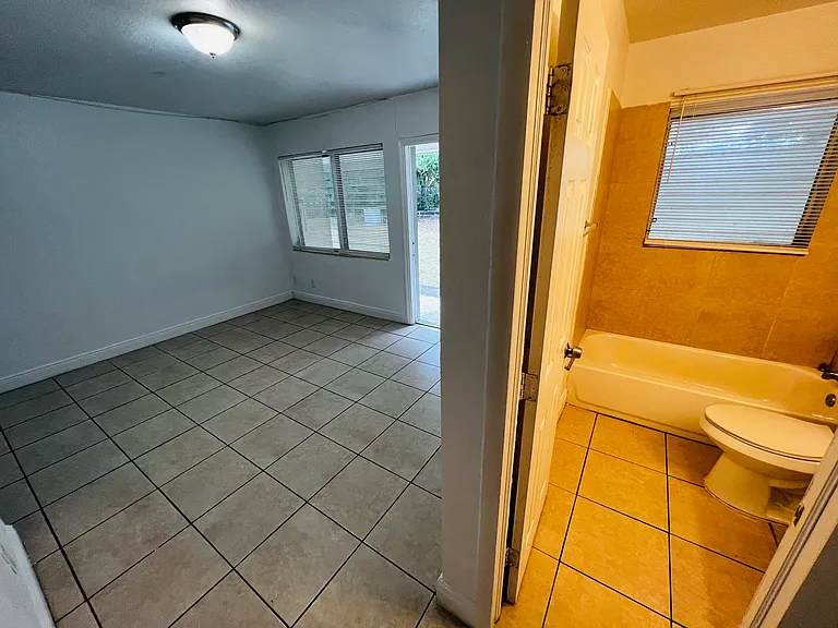 740 NE 86th St #2 — Photo 9