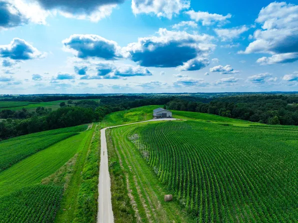 11250 Davy Rd, Hokah, MN 55941