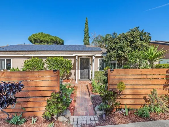 12736 Castle Court Dr, Lakeside, CA 92040