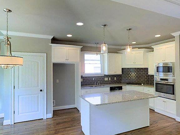 Previously built home based on this plan. Photos not of current home. Upgrades may be pictured.