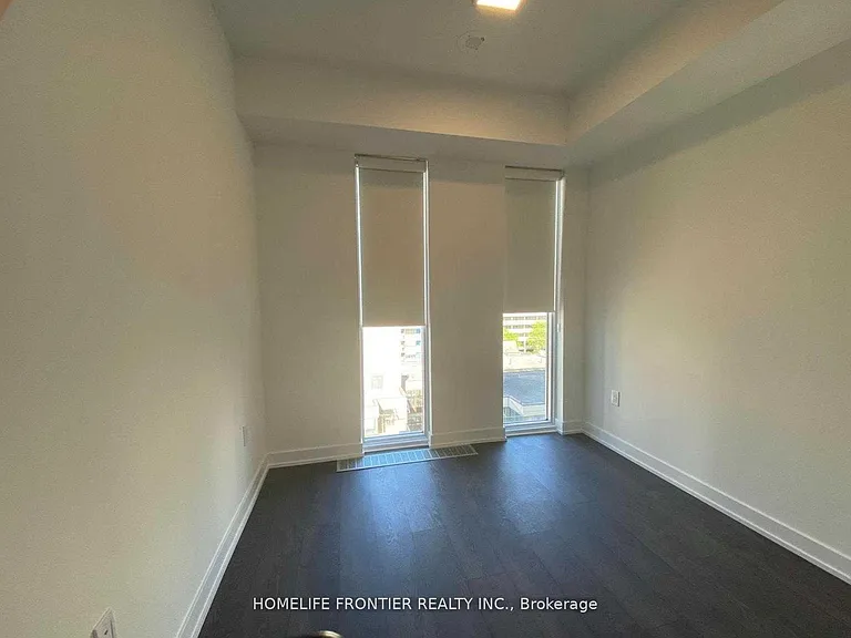 50 McCaul St #1005 — Photo 3