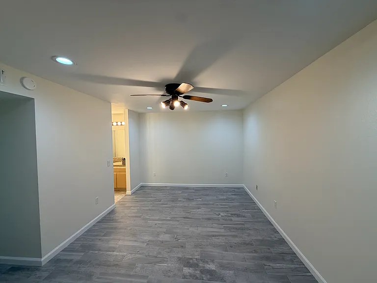 9424 Twin Trails Dr #103 — Photo 36