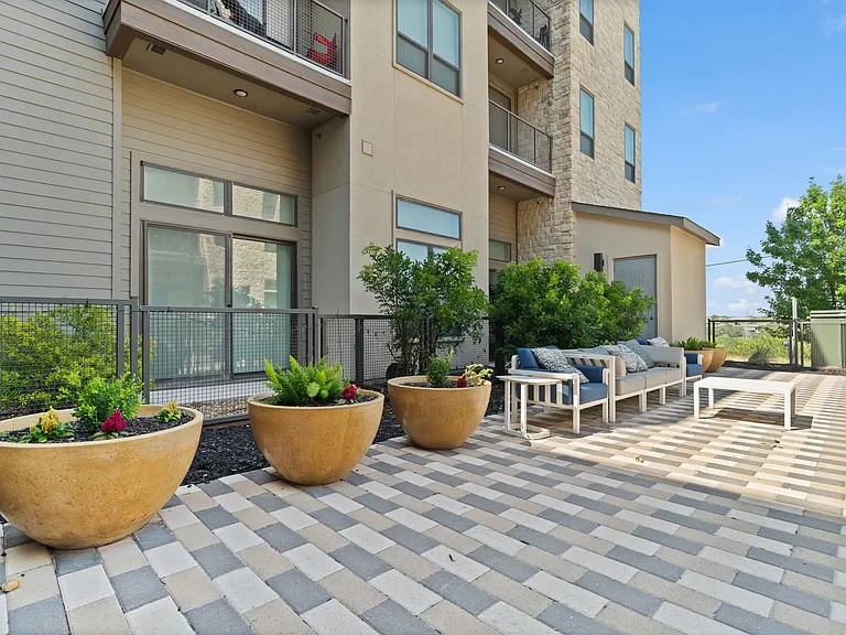 The Standard at Legacy — Photo 18