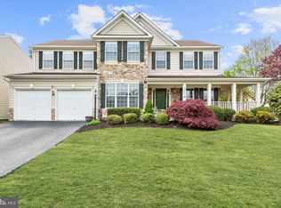 8002 Quaking Aspen Rd, Gainesville, VA 20155