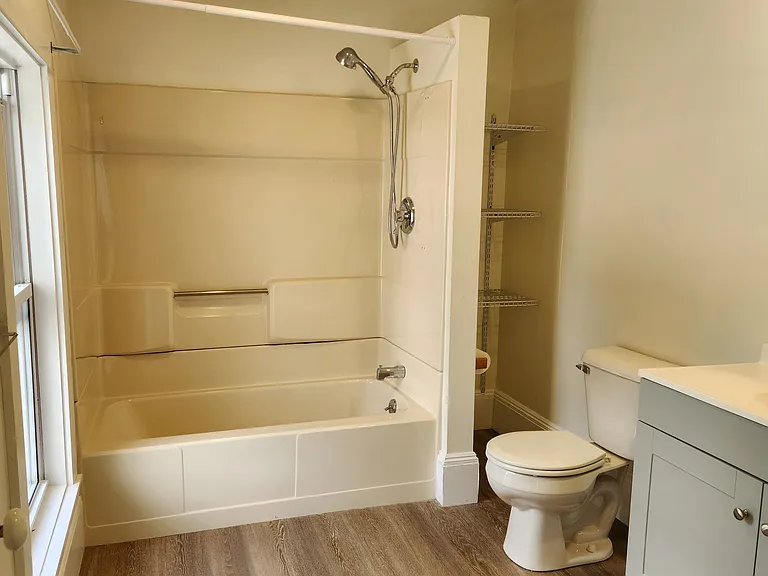 316 Spring St #4 — Photo 11
