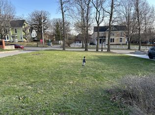 1917 Center St, Des Moines, IA 50314