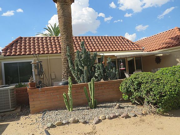 2nd image of 1126 N Abrego Dr