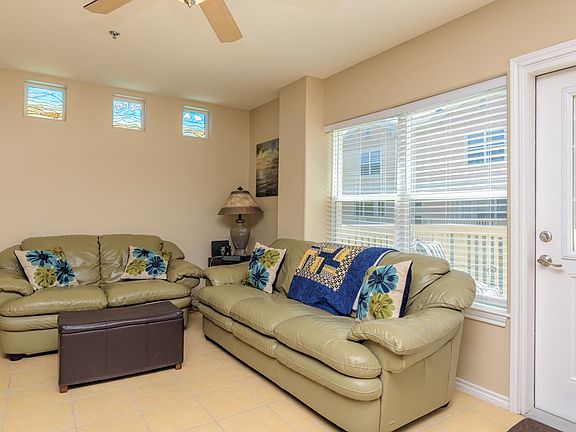 5th image of 107 E Ling St #108