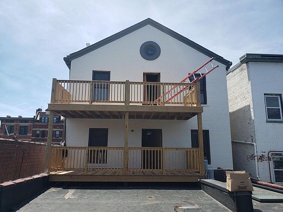 3rd image of 2616 Vine St APT 4