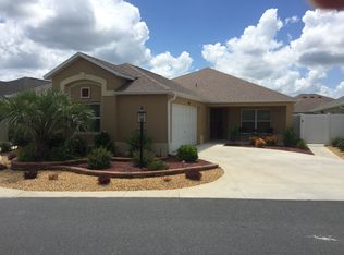 1086 Carver Ct, The Villages, FL 32163