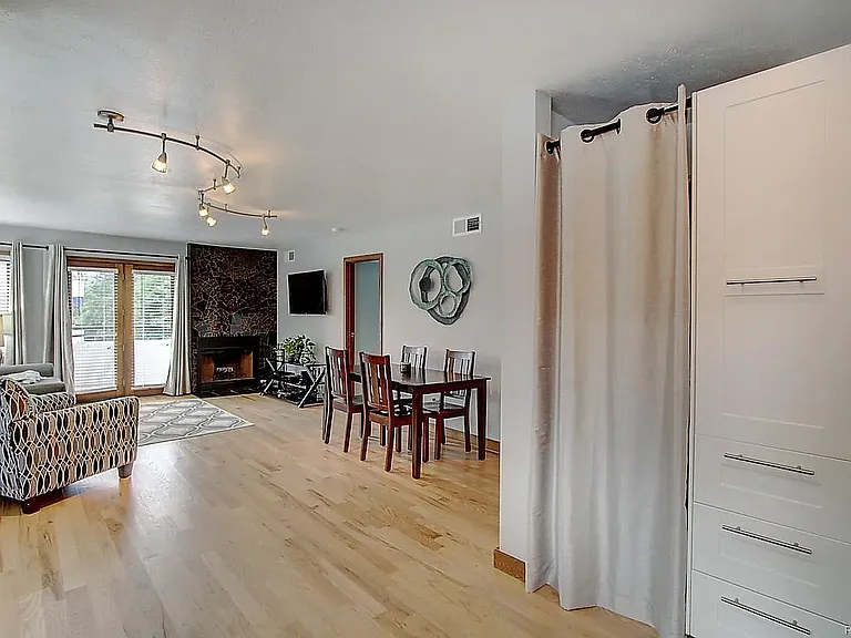 704 N Pearl St #209F — Photo 10