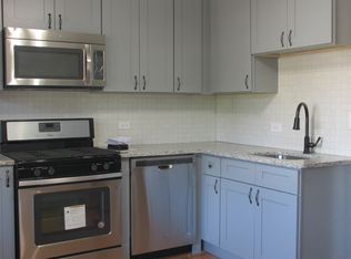 1046 Chicago Ave #3E, Oak Park, IL 60302