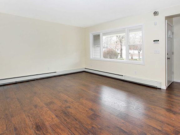 3rd image of 81 Wilson Ave