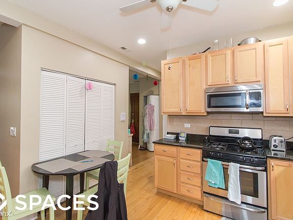 3rd image of 3657 N Janssen Ave #1WEST