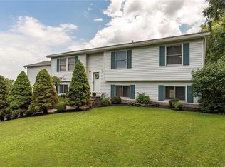 1427 Floral Dr, Utica, NY 13501