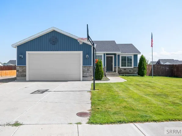 3670 N Rain Tree St, Idaho Falls, ID 83401