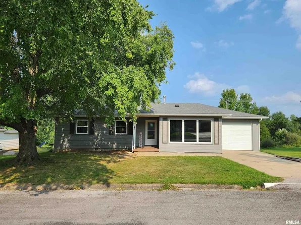 1005 Meadow Hills Ln, Mc Leansboro, IL 62859