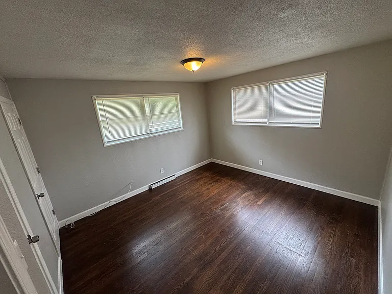 9706 Wendell Dr — Photo 6