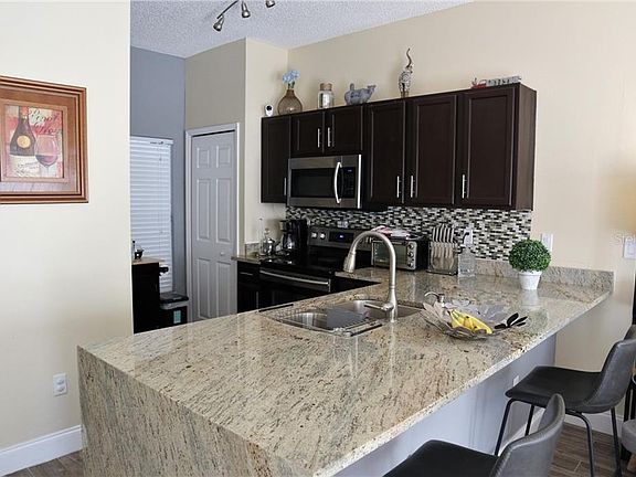 5th image of 2453 Harleyford Pl