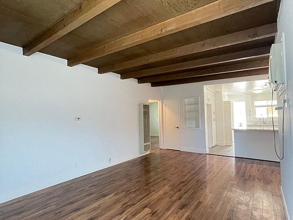 3rd image of 2526 Hermosa Ave