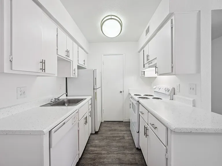 2 Bedroom - Kitchen