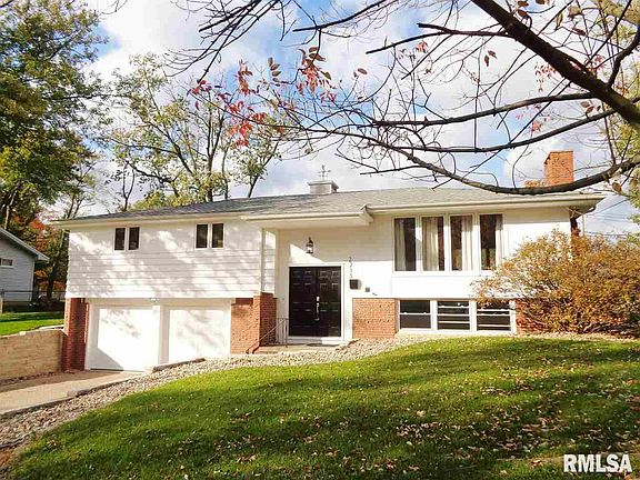 2nd image of 2713 W Greenbrier Ln