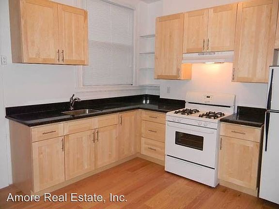 4th image of 1717 Bush St APT 11