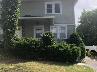 30 Brookridge Ave, Eastchester, NY 10709
