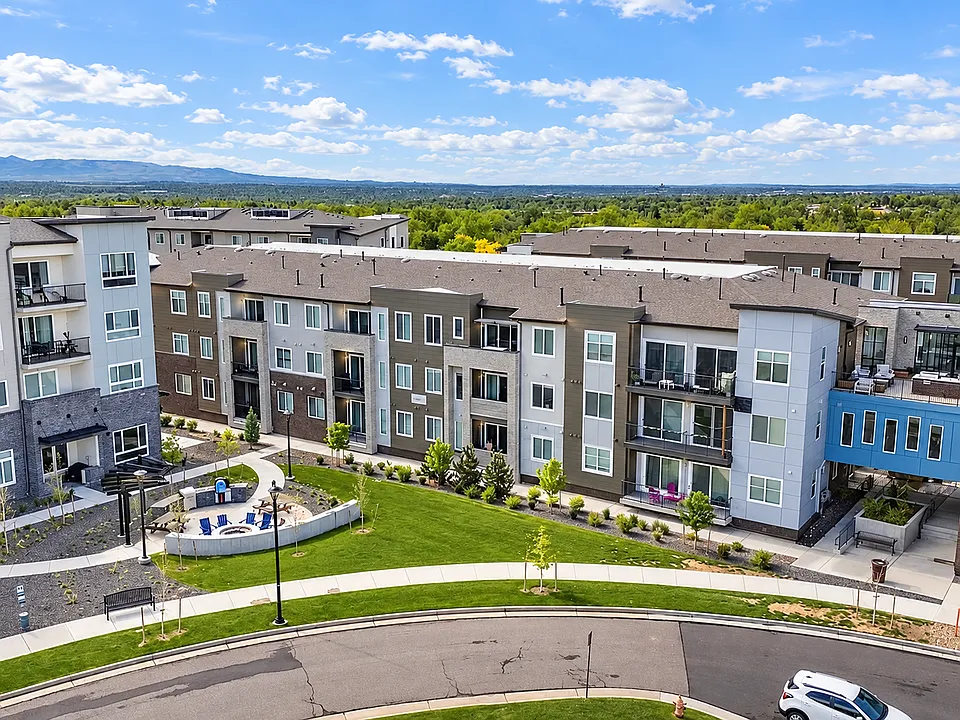 460 E Fremont Pl #406