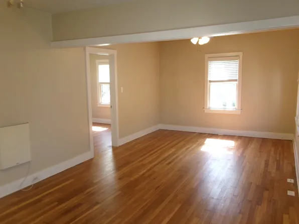 23 W Mission St APT B, Santa Barbara, CA 93101