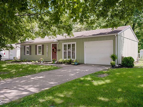 2nd image of 2817 Streamside Dr